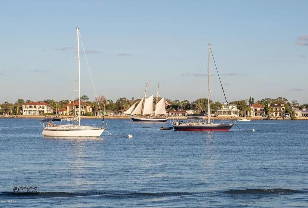 Modern, Upscale, And New Blue Bungalow In The Heart Of Downtown St Augustine เซนต์ออกัสติน ภายนอก รูปภาพ